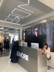 -LESSMORE科技头皮理容中心