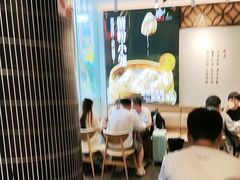 -馋三尺蟹粉小笼(人民广场店)