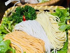 -湊湊火锅·茶憩(合生汇购物中心店)