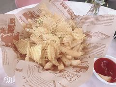 -FAIRYLAND龙族星球主题餐厅(凯丹广场店)
