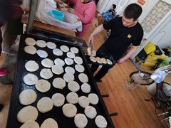 -老西关黄老太牛肉烧饼