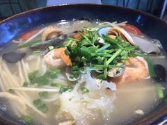 -蒙小妹骨汤饭.米线(新光路店)
