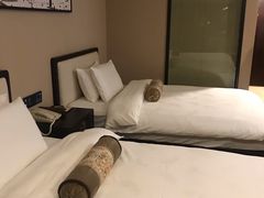 -广东大厦酒店(广州北京路步行街纪念堂地铁站店)