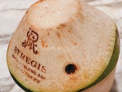 -三亚亚龙湾瑞吉酒店·宴悦Driftwood·游水海鲜·牛排·草坪·私人定制