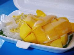 -芒果糯米饭摊子