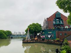 -上海佘山世茂艾美酒店