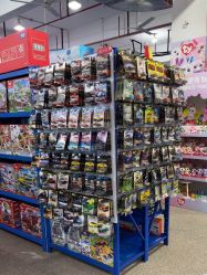 -逝水玩具折扣店