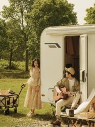 -易摄影婚纱摄影工作室