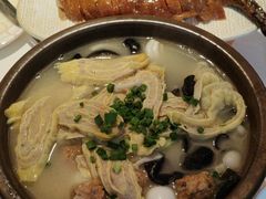-阿瓦山寨·湘菜现炒·剁椒鱼头王(咸阳总店)