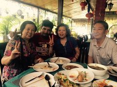 -Pakwan Restaurant & Bar