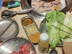 -姜胖胖韩式自助烤肉(光明万达店)