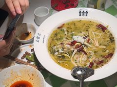 -渔语鱼酸菜鱼新川菜(来福士店)