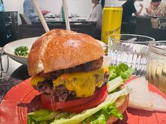-LESCEDARS Brasserie Bistro香柏树
