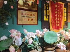 -小凤庭·地道湖北菜武昌鱼·藕汤(38年黄鹤楼店)