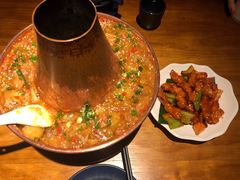 铜锅洋芋鸡-觅山云南菜(泊富ICITY店)