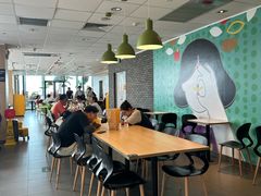 大堂-麦当劳(三亚凤凰机场店)