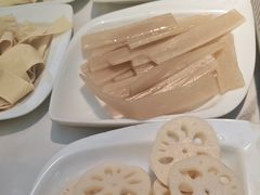 -三江源活鱼现烤(维多利摩尔城店)
