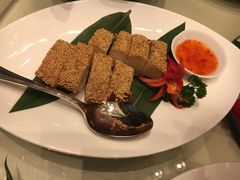 芝麻百花脆皮鸡-丽思卡尔顿酒店-天泰轩中餐厅(大沽北路店)