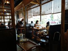 靠窗位-唯成•韩国炭火烤肉 유성고기