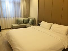&nbsp;高级大床房-全季酒店（苏州观前街平江路店）(原临顿路地铁站店)