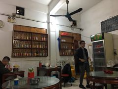 -容里煲仔饭(利丰北路店)