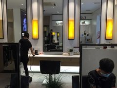 -自贡盐帮菜·玩辣餐厅(樱花园西街店)