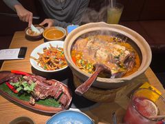 -吃饭皇帝大(长宁龙之梦店)