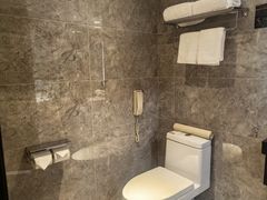 -广东大厦酒店(广州北京路步行街纪念堂地铁站店)