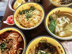 -二娃邓板凳面(解放碑店)
