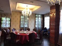 -半岛公馆(淞兴西路店)