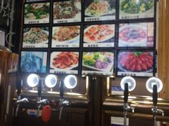 -老东镇啤酒屋海鲜加工·蒸汽海鲜·海鲜烧烤(台东店)