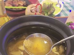 -快乐海鲜酒楼(滇池路店)