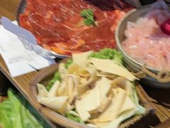 -热火朝天鲜切牛肉火锅(南强街巷店)