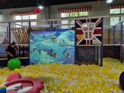 -开心哈乐亲子乐园(东森时尚百货店)