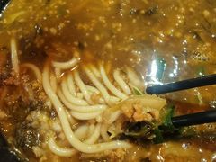 小锅米线-香巴拉云南餐厅(华莱坞店)