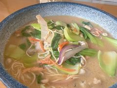 -三姐妹·海鲜大排档