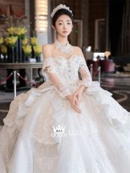 -艾拉·女王婚纱礼服馆