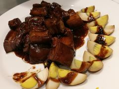 本帮红烧肉-东方明珠老上海8号餐厅(东方明珠广播电视塔店)