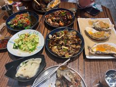 -蚝堡海鲜·威海菜·海肠捞饭·烧烤·亚洲吃蚝公司(幸福门店)