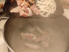 -喃喃椰·糟粕醋·椰子鸡火锅(七堡花园店)