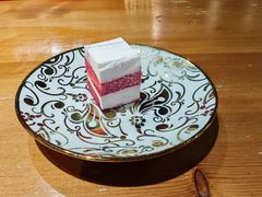 -米德维奇俄式西餐厅(西六道街店)