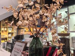 -新华里咖啡书吧(新华书店小寨店)