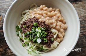 Non-spicy Dry-bean and Meat Noodles
