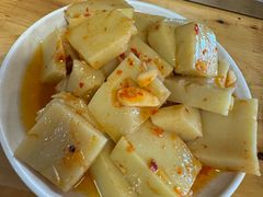 -宏兴烤鱼山庄(宣恩总店)
