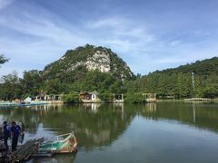 -星湖旅游景区七星岩