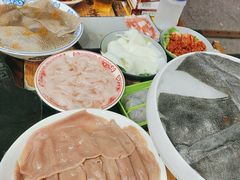 -重庆川渝肥妹火锅