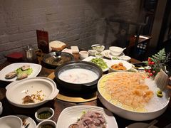 -大良毋米粥 · 粥底火锅(岭南天地店)