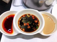 -红鼎豆捞·非遗鲍皇汤火锅(宝丰路店)