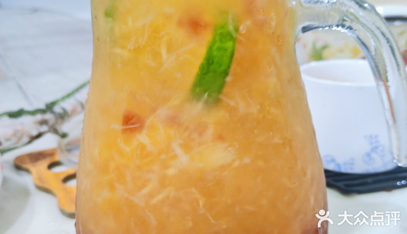 香水柠檬蜜桃果饮