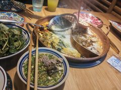 -洱火云南酸菜牛肉火锅(石景山当代商城店)